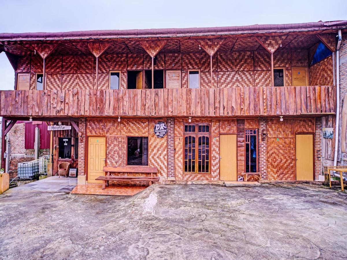 Oyo 90209 Dk Singarimbun Berastagi Homestay Dış mekan fotoğraf