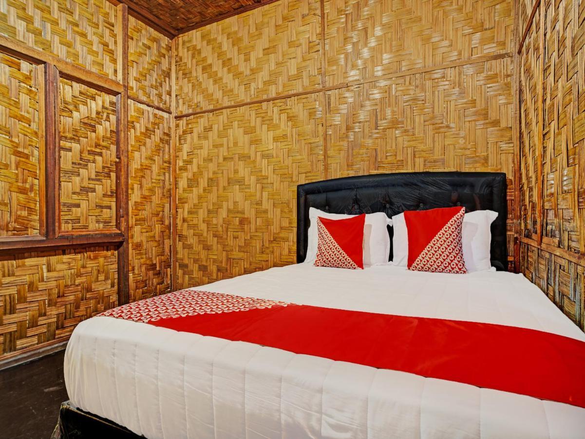 Oyo 90209 Dk Singarimbun Berastagi Homestay Dış mekan fotoğraf